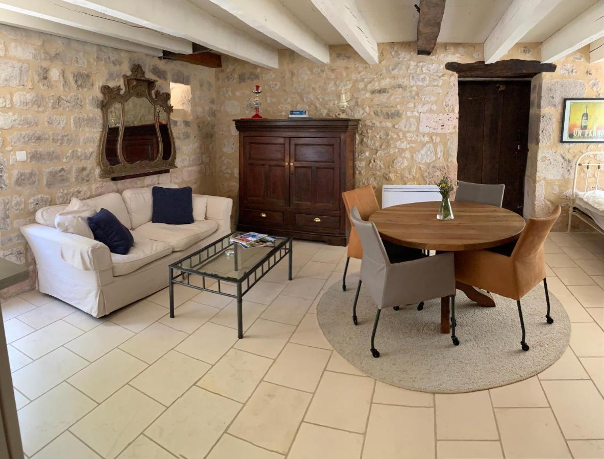Bed & Breakfast Elisabeth Saint-Matré Buitenkant foto