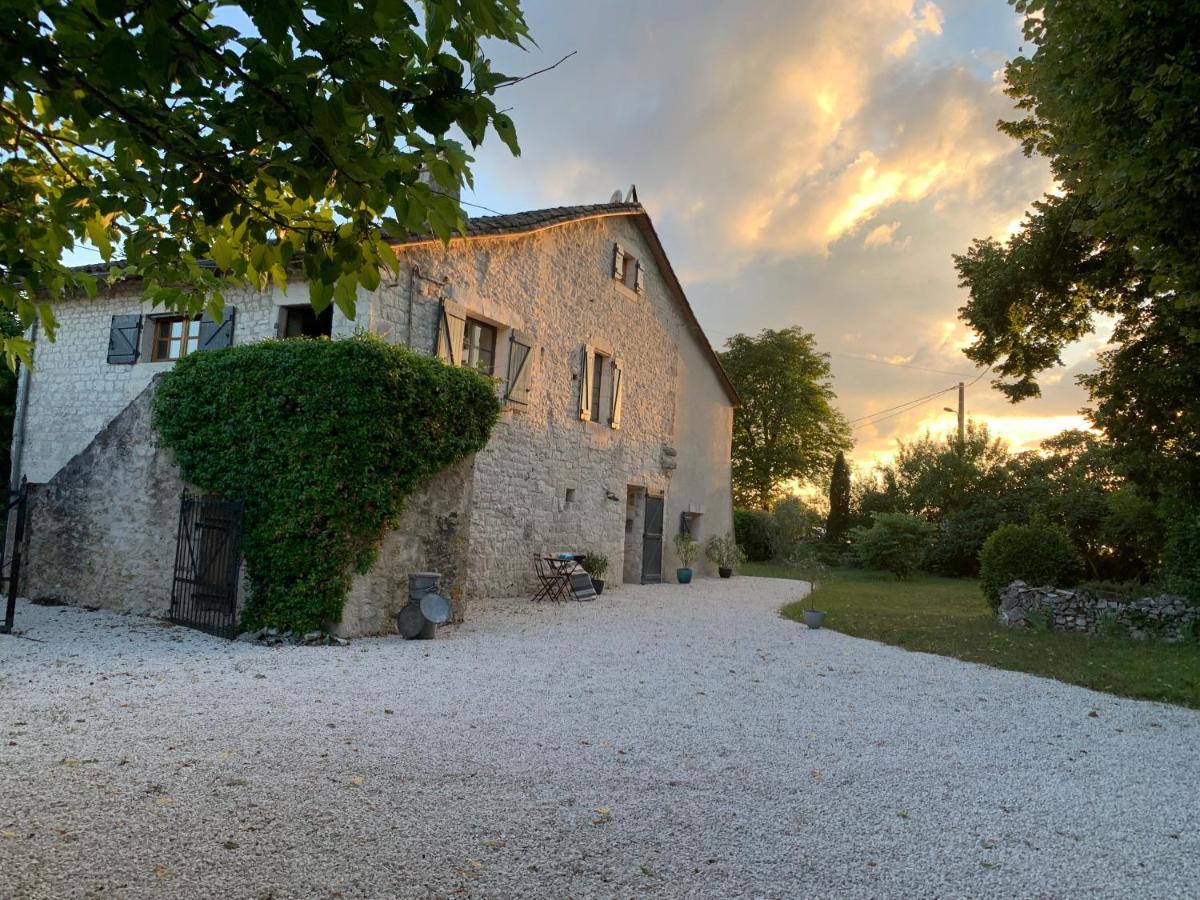 Bed & Breakfast Elisabeth Saint-Matré Buitenkant foto