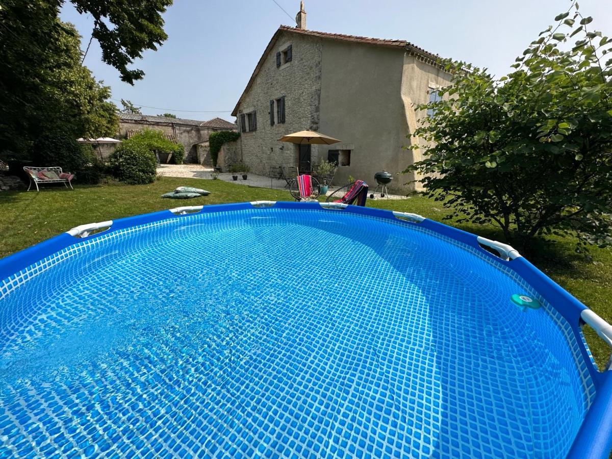 Bed & Breakfast Elisabeth Saint-Matré Buitenkant foto